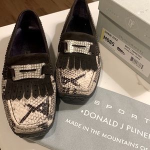 🐍Donald J Pliner Danie Leather Loafers 8.5 EUC